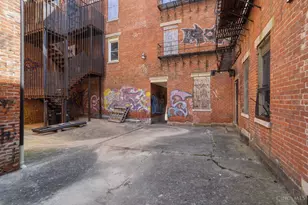 1637 Hughes St, Cincinnati, OH 45202 - Photo 24