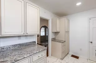 3168 Queen City Ave, Cincinnati, OH 45238 - Photo 10