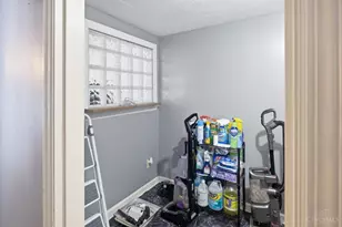 9681 Placid Dr, West Chester, OH 45241 - Photo 8