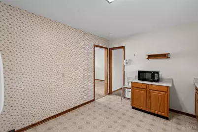 731 Crestview Drive, Wilmington, OH 45177 - Photo 24