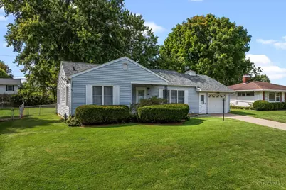 731 Crestview Drive, Wilmington, OH 45177 - Photo 2