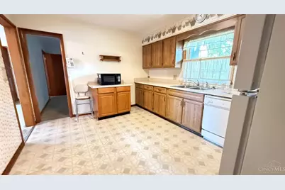 731 Crestview Drive, Wilmington, OH 45177 - Photo 22