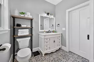 5620 Islington Ave, Cincinnati, OH 45227 - Photo 8
