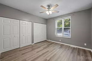 991 Paradrome St, Cincinnati, OH 45202 - Photo 4