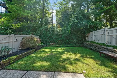 991 Paradrome Street #13, Cincinnati, OH 45202 - Photo 8