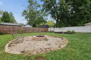 5705 Crabapple Way Dr, Miami Township, OH 45150 - Photo 16