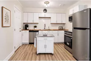 3065 Aquadale Ln, Cincinnati, OH 45211 - Photo 12