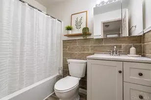 3065 Aquadale Ln, Cincinnati, OH 45211 - Photo 18