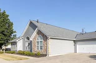 1100 St Andrews Cir, Miami Township, OH 45150 - Photo 4
