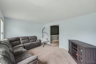 5862 Forge Bridge Dr, West Chester, OH 45069 - Photo 4