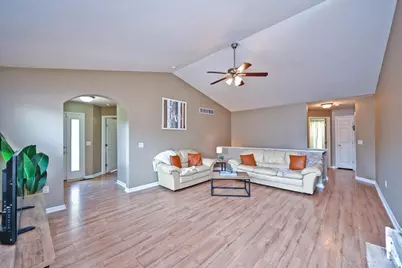130 Regatta Drive, New Richmond, OH 45157 - Photo 2