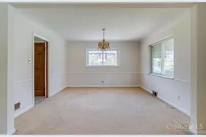 6955 Carroll Avenue, Sycamore Township, OH 45236 - Photo 12