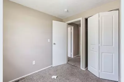 11657 Pippin Road, Cincinnati, OH 45231 - Photo 8