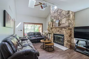 205 Droxford Ct, Springdale, OH 45246 - Photo 6