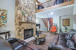 205 Droxford Ct, Springdale, OH 45246 - Photo 8