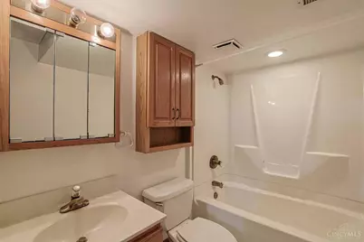 116 Bentwood Court, Blue Ash, OH 45241 - Photo 30