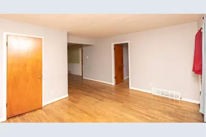 1031 Schiff Avenue #2, Cincinnati, OH 45205 - Photo 4