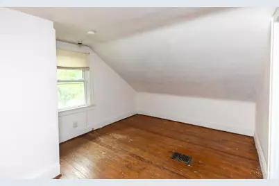 1031 Schiff Avenue #1, Cincinnati, OH 45205 - Photo 16