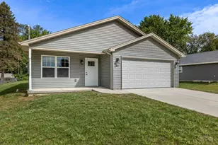 126 Arthur Ave, Carlisle, OH 45005 - Photo 2