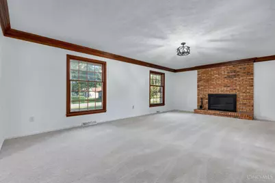 558 Lang Road, Union Township, OH 45244 - Photo 6
