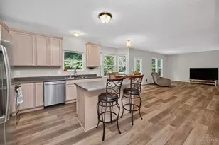 1206 E Glen Echo Ln, Miami Township, OH 45140 - Photo 14