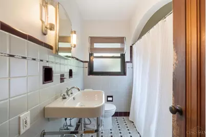 2898 Temple Avenue, Cincinnati, OH 45211 - Photo 34