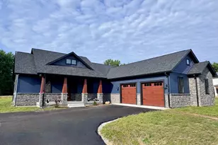 9429 Arrowhead Ln, Washington Township, OH 45113 - Photo 1