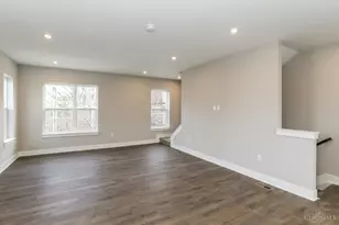 2611 May St, Cincinnati, OH 45206 - Photo 2