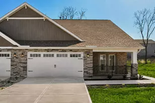 5019 Waterford Ln, Middletown, OH 45042 - Photo 1