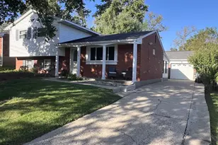 10959 Thornview Dr, Sharonville, OH 45241 - Photo 2
