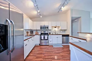 11931 Blackhawk Cir, Springfield Township, OH 45240 - Photo 16