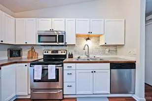 11931 Blackhawk Cir, Springfield Township, OH 45240 - Photo 18