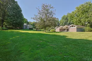 8505 Fox Cub Ln, Indian Hill, OH 45243 - Photo 10