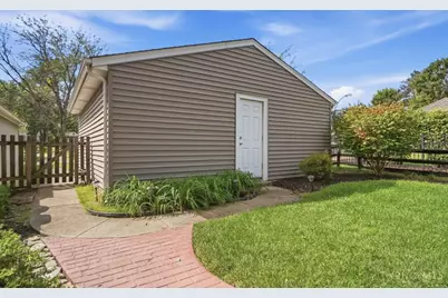 3837 Oak Street, Mariemont, OH 45227 - Photo 54
