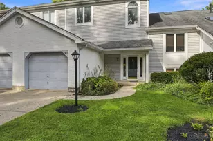 21 Iron Woods Dr, Cincinnati, OH 45239 - Photo 2