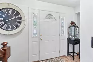 10707 Stargate Ln, Springfield Township, OH 45240 - Photo 4