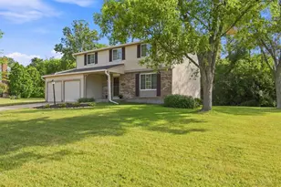 10706 Baronwood Ct, Springfield Township, OH 45240 - Photo 2