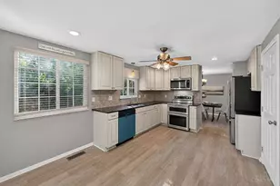 10706 Baronwood Ct, Springfield Township, OH 45240 - Photo 12