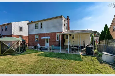 3079 Neisel Avenue, Green Township, OH 45248 - Photo 4