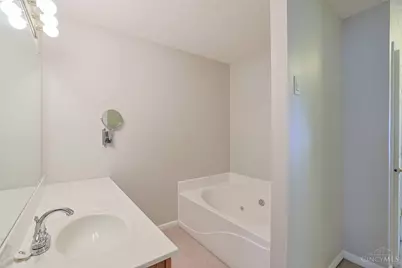 230 Meadowlark Lane, Monroe, OH 45050 - Photo 18