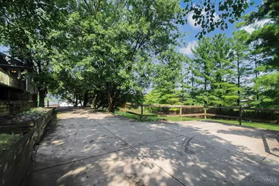 8141 Lesourdsville West Chester Road, West Chester, OH 45069 - Photo 48