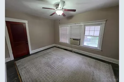 1614 Springlawn Avenue, Cincinnati, OH 45223 - Photo 18