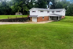 3509 Virginia Dr, Batavia Township, OH 45102 - Photo 2