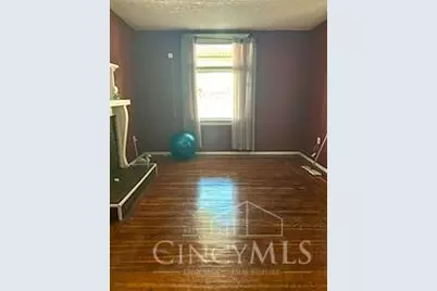 3129 Durrell Avenue, Cincinnati, OH 45207 - Photo 6