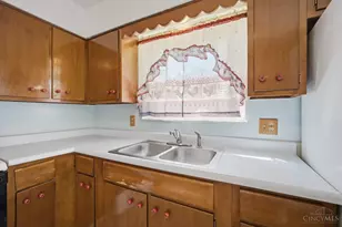696 Rockford Dr, Hamilton, OH 45013 - Photo 12