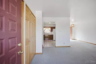 696 Rockford Dr, Hamilton, OH 45013 - Photo 4