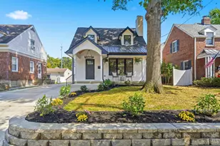 3834 Petoskey Ave, Mariemont, OH 45227 - Photo 1