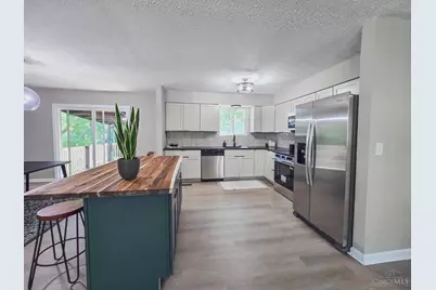 802 Victoria Drive, Franklin, OH 45005 - Photo 6
