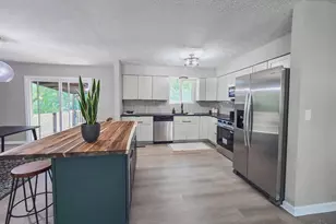 802 Victoria Dr, Franklin, OH 45005 - Photo 6