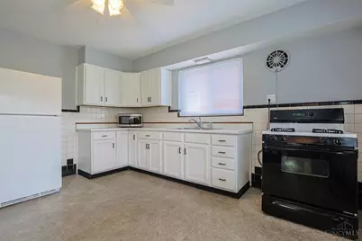1132 Betty Lane, Delhi Township, OH 45238 - Photo 10